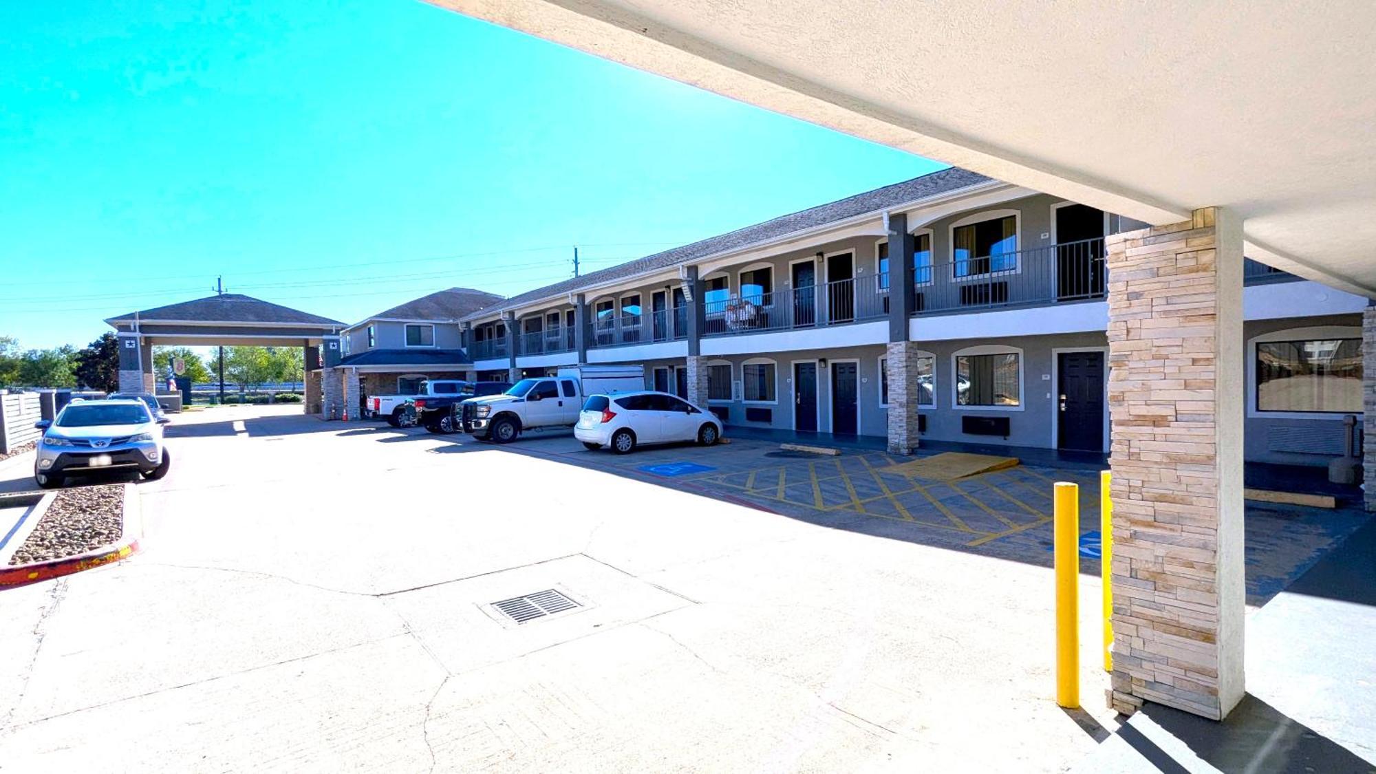 Super 8 By Wyndham Houston/Willowbrook Hwy 249 Exteriör bild